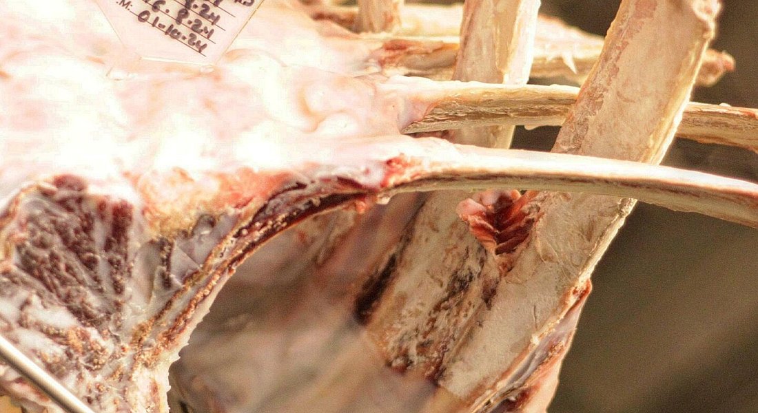 Costillar madurado en seco
